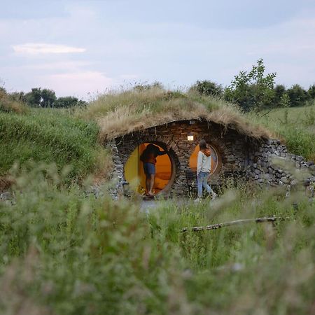 Mayo Glamping Castlebar Exterior photo